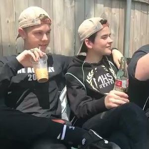 Meet your Posher, Samuel